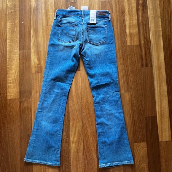 Levi's Jeans Slight Curve: Slight Bootcut Skinny - Picture 6 of 6